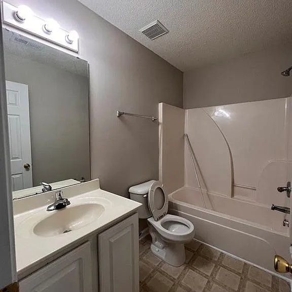 428 Goldstaff Ln — Photo 14