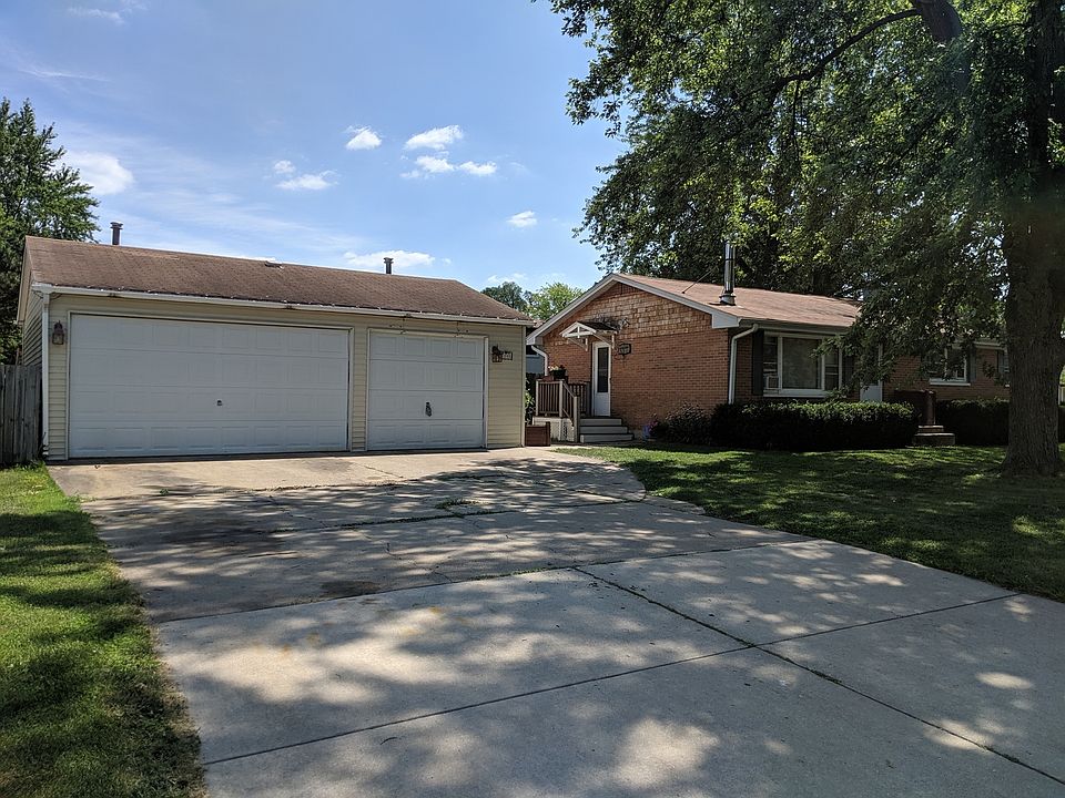 2nd image of 1235 Doreen Dr