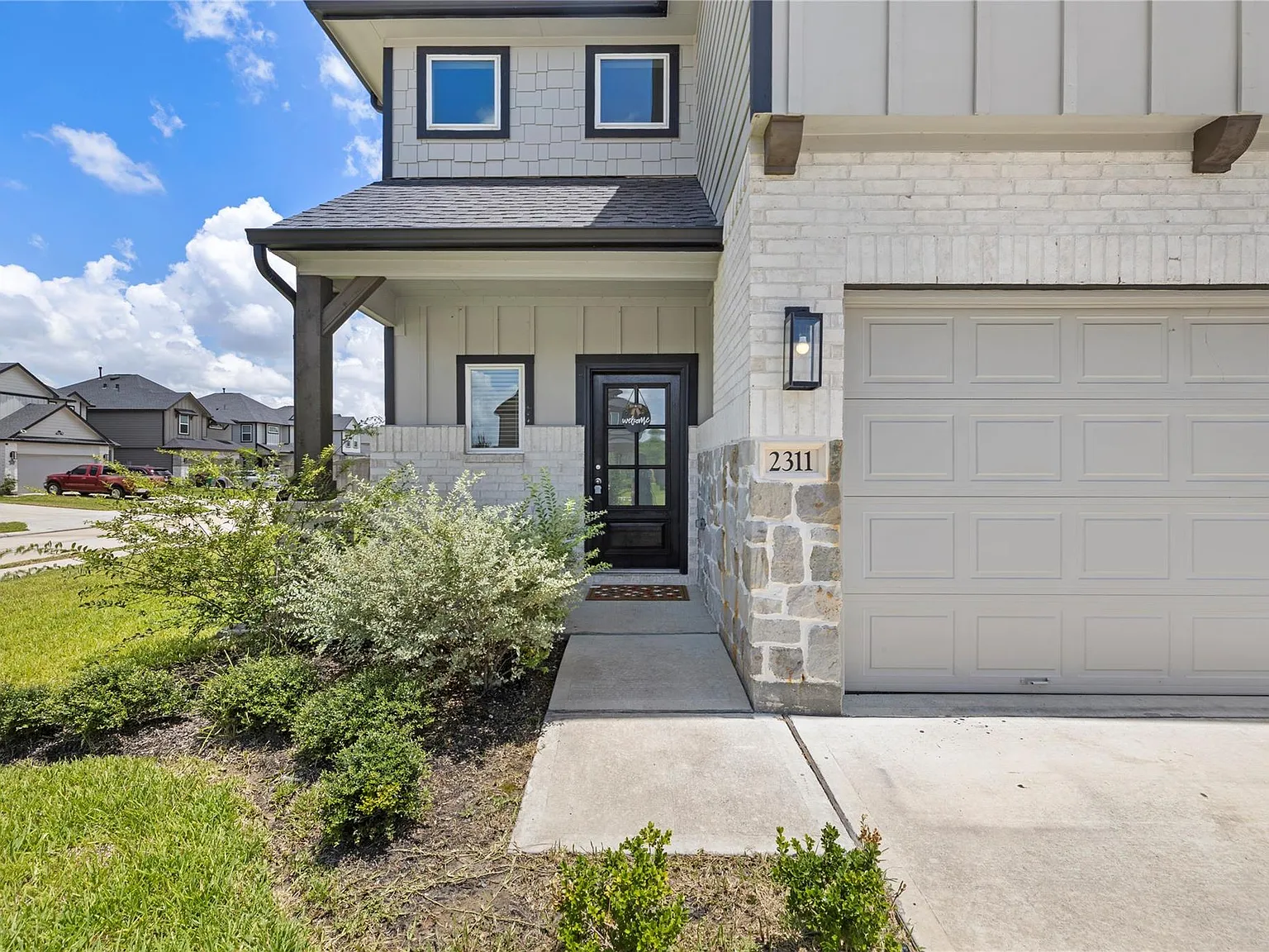3 bed, 2.5 bath, 1894 sqft, $2,350 — Photo 4
