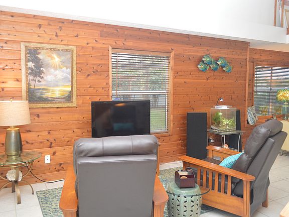 4th image of 2798 SE Ibis Avenue