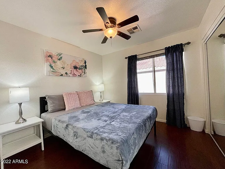 2742 W Ivanhoe St — Photo 23