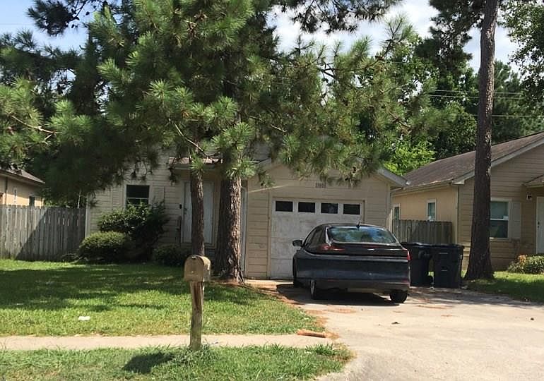 1st image of 11806 Greensbrook Forest Dr