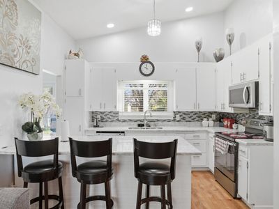 5900 Hillsboro Ave N, New Hope, MN, 55428
