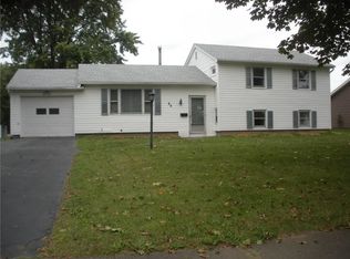 86 Maylong Dr, Rochester, NY 14626