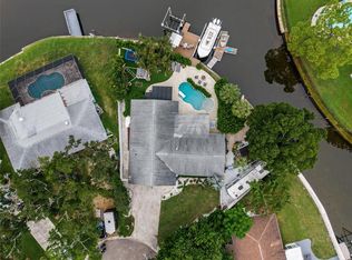 4785 BUTTERFLY PLACE NE, ST PETERSBURG, FL 33703