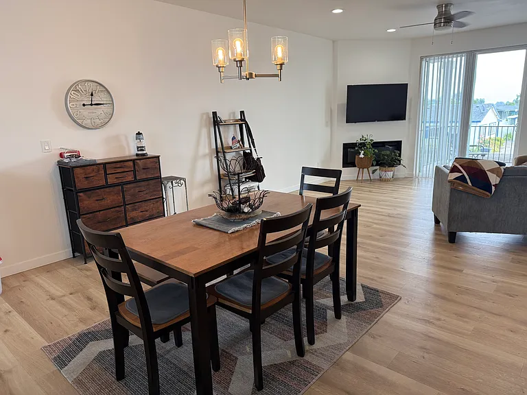 125 Claret Dr — Photo 4