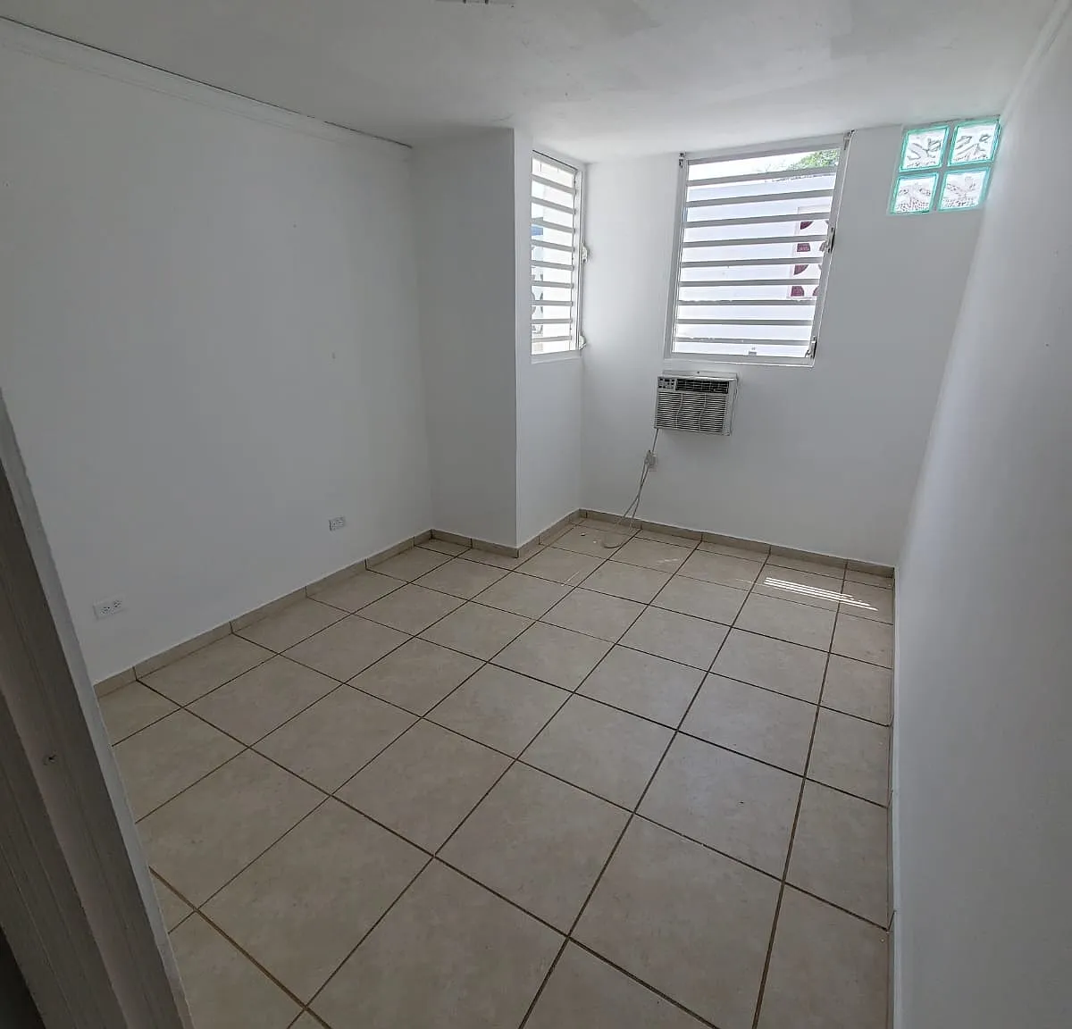 El Jardin (Condominio) — Photo 4