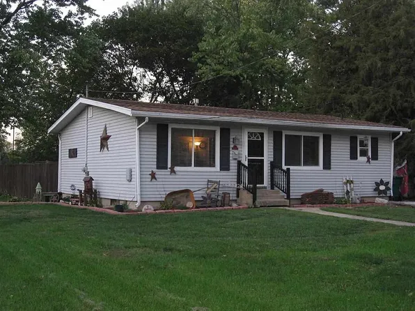 616 E Adams St, Macomb, IL 61455