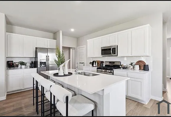 524 Green Gables Dr