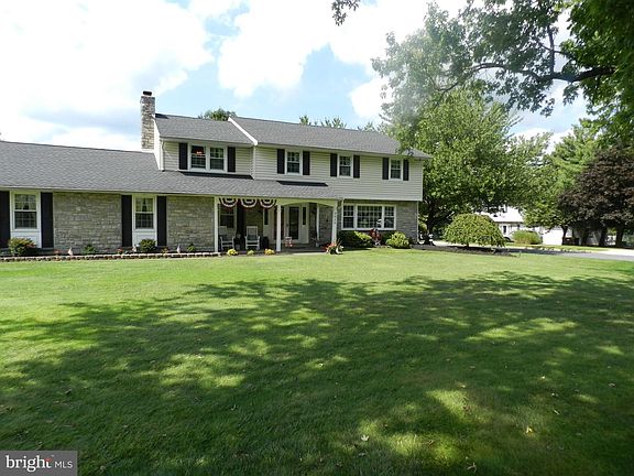2nd image of 3020 State Rd
