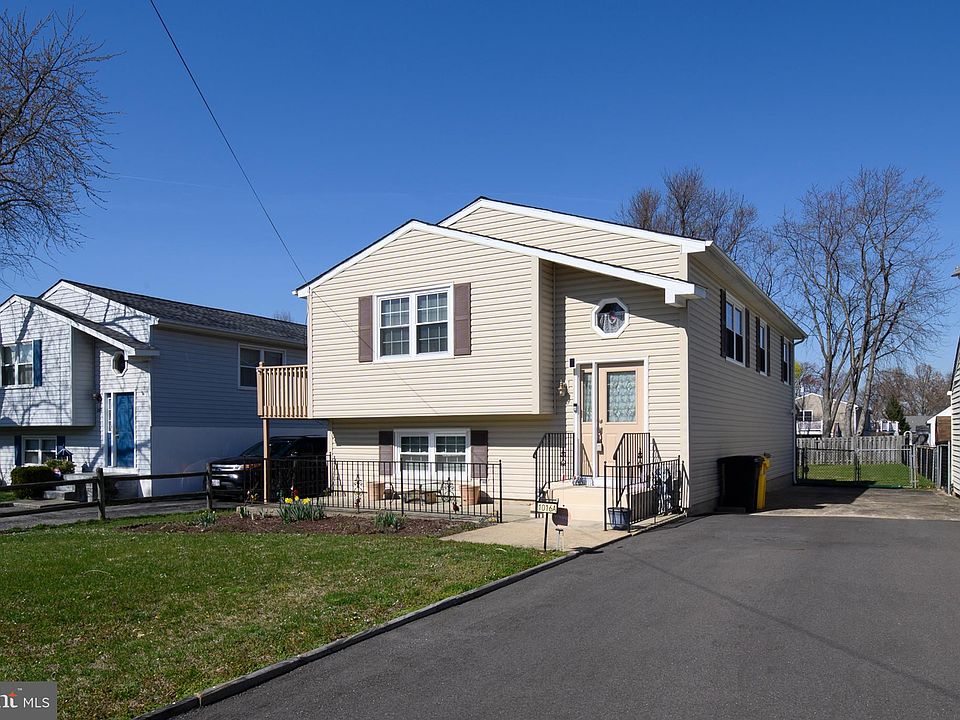1st image of 1016 7th St