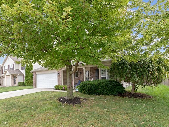 3rd image of 13281 Middlewood Ln