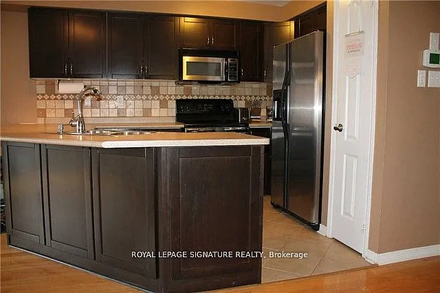 3967 Stardust Dr — Photo 11