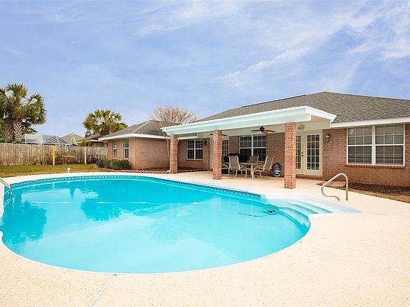 2nd image of 1095 Crane Cove Blvd