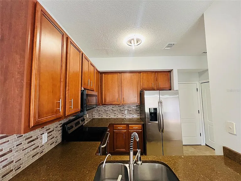 9096 Iron Oak Ave — Photo 7