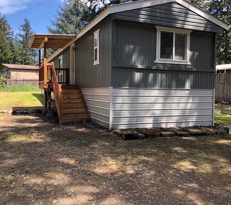 1st image of 19701 67th Ave E