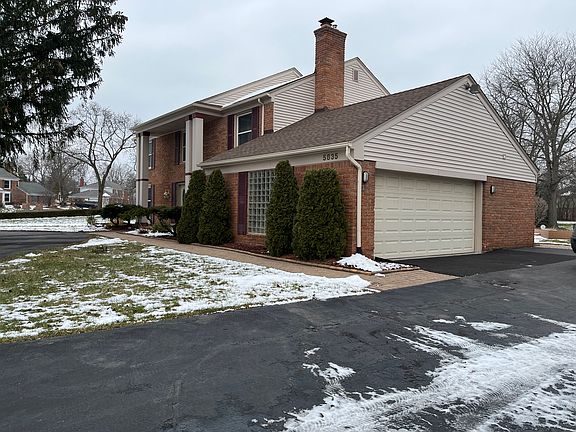 3rd image of 5835 Pinecroft Dr