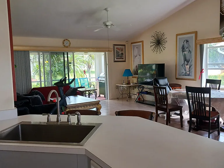 7509 Cameron Cir — Photo 12