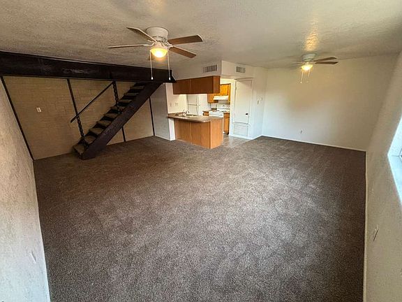 2nd image of 1245 W 20th Pl