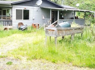 3195 Glenbrook Loop Rd, Riddle, OR 97469