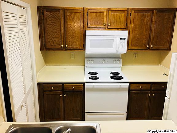 3rd image of 4935 Seven Pine Cir