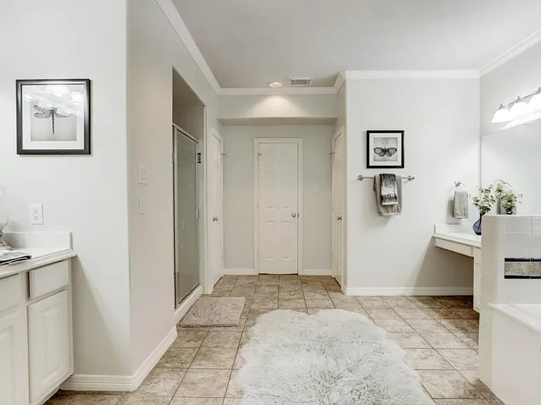 1506 Shady Villa Fern — Photo 13
