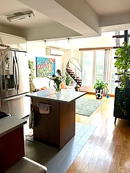 606 Metropolitan Avenue, #4