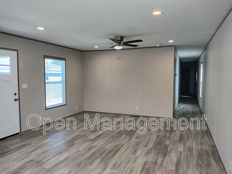 8802 NE 106th Ter #133 — Photo 4