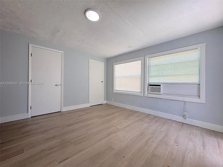 1825 McKinley St #1-2 — Photo 3