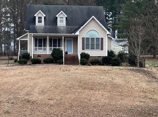 218 Brookfield Cir, Sanford, NC 27330