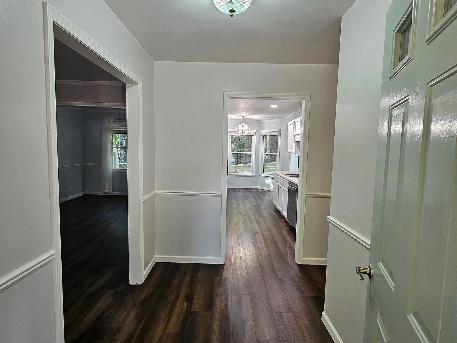 3 bed, 1600 sqft, $1,800 — Photo 3