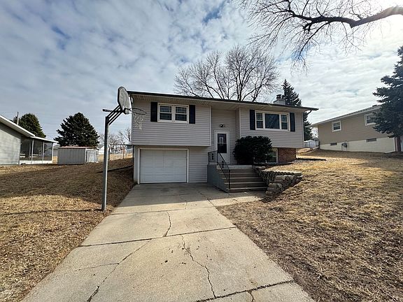 2nd image of 2311 Highland Dr