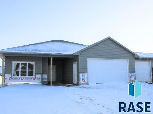1st image of 5505 E 64th St