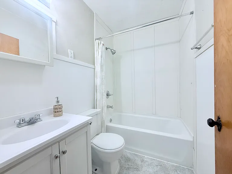 1171 Bourland Ave — Photo 13