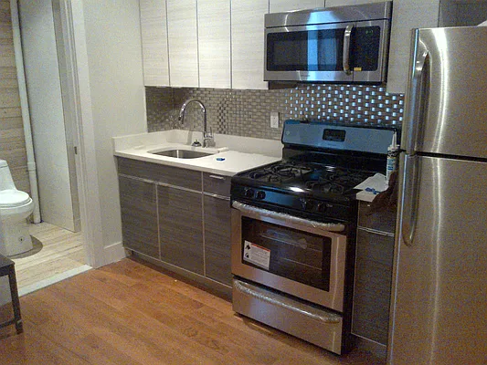 Rented by The Hamilton Group | media 40