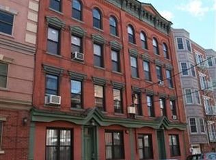 159 Newark St APT 3C, Hoboken, NJ 07030