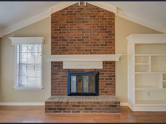 5th image of 6355 Midsummer Way