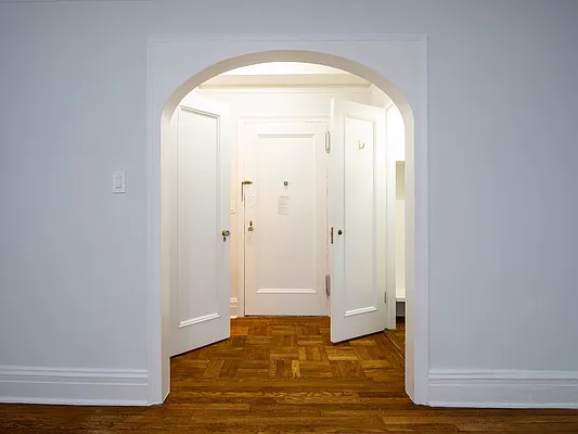 Rented by City Connections Realty | media 23