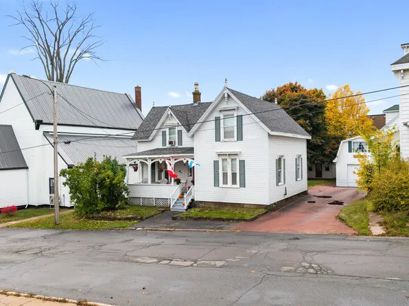 15 Prince St, Pictou, NS B0K 1H0