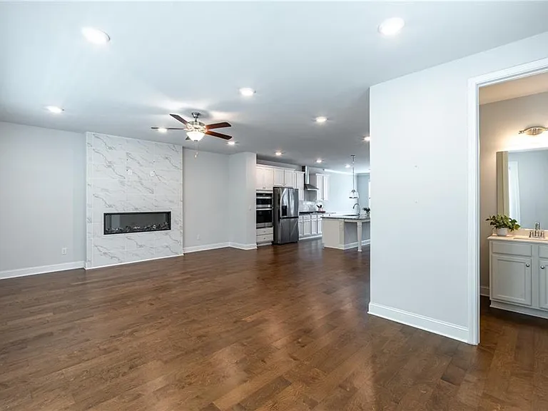 2701 Cedar Pine Way — Photo 15