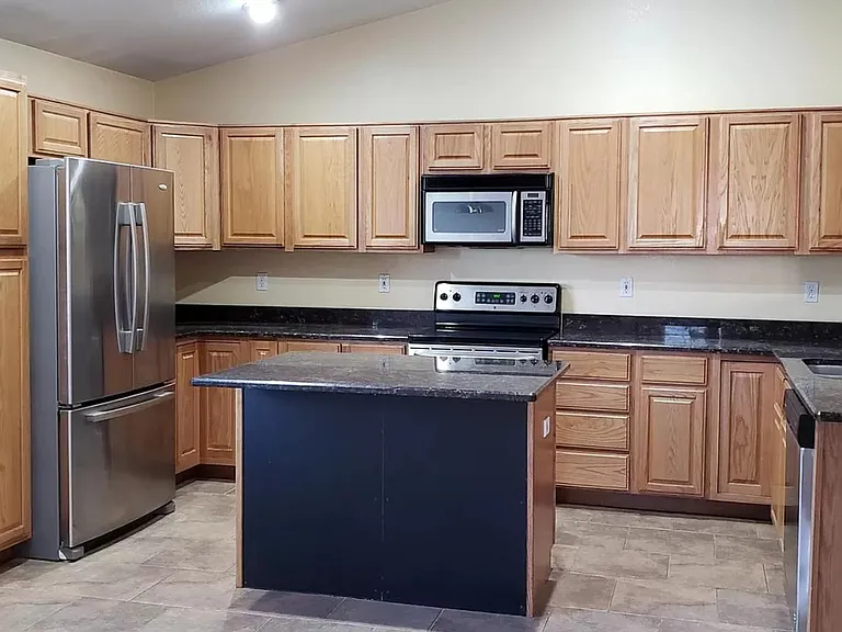 4181 E Sundance Ave — Photo 4