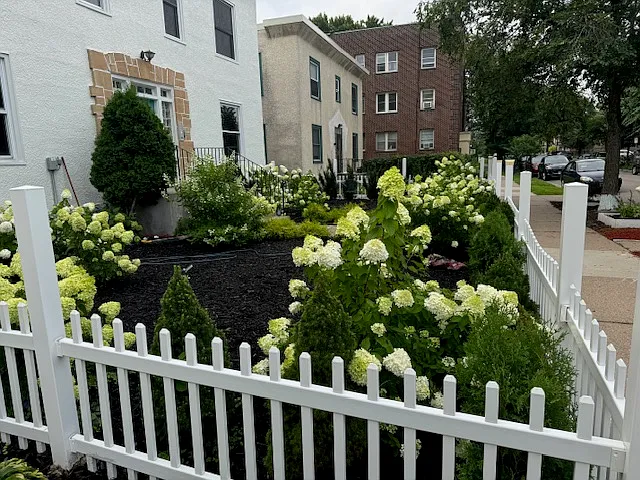 2717 Girard Ave S #101 — Photo 4