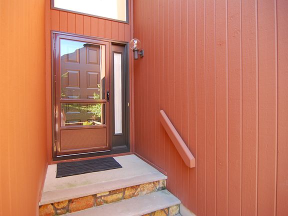 2nd image of 11 Cummings Cir