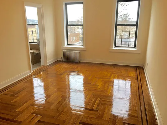 Rented by Showcase Realty | media 2