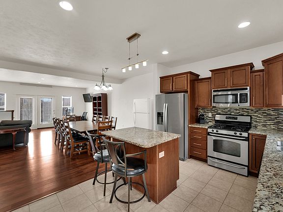 4th image of 8935 S Quarry Stone Way E
