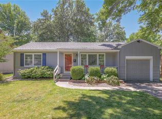 2305 W 72nd St, Prairie Village, KS 66208