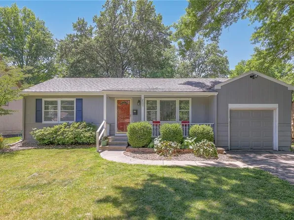 2305 W 72nd St, Prairie Village, KS 66208