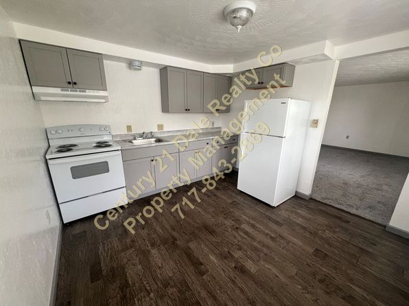 Staunton Ave. 3086, 3086 Staunton Ave APT A, Dover, PA 17315