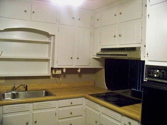 4th image of 6701 Brookwood Cir