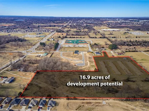 3221 Habberton Rd, Springdale, AR 72764